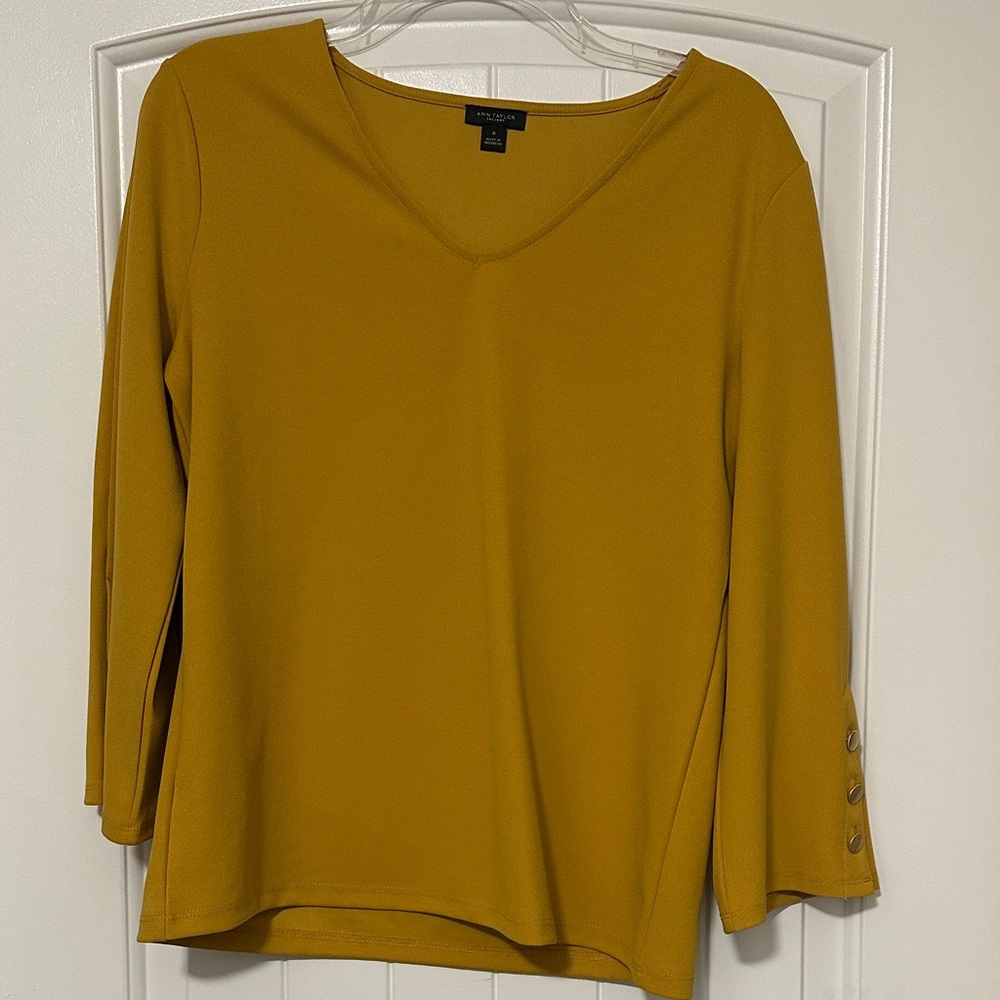 Ann Taylor Mustard Long Sleeve V-Neck Top